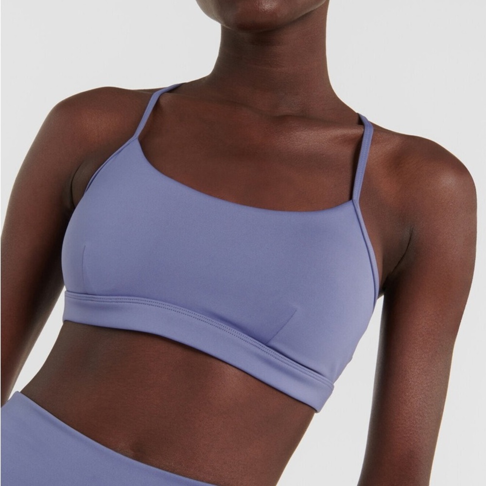 (SOLD) Alo Yoga Airlift Intrigue Bra - Picture 4 of 13